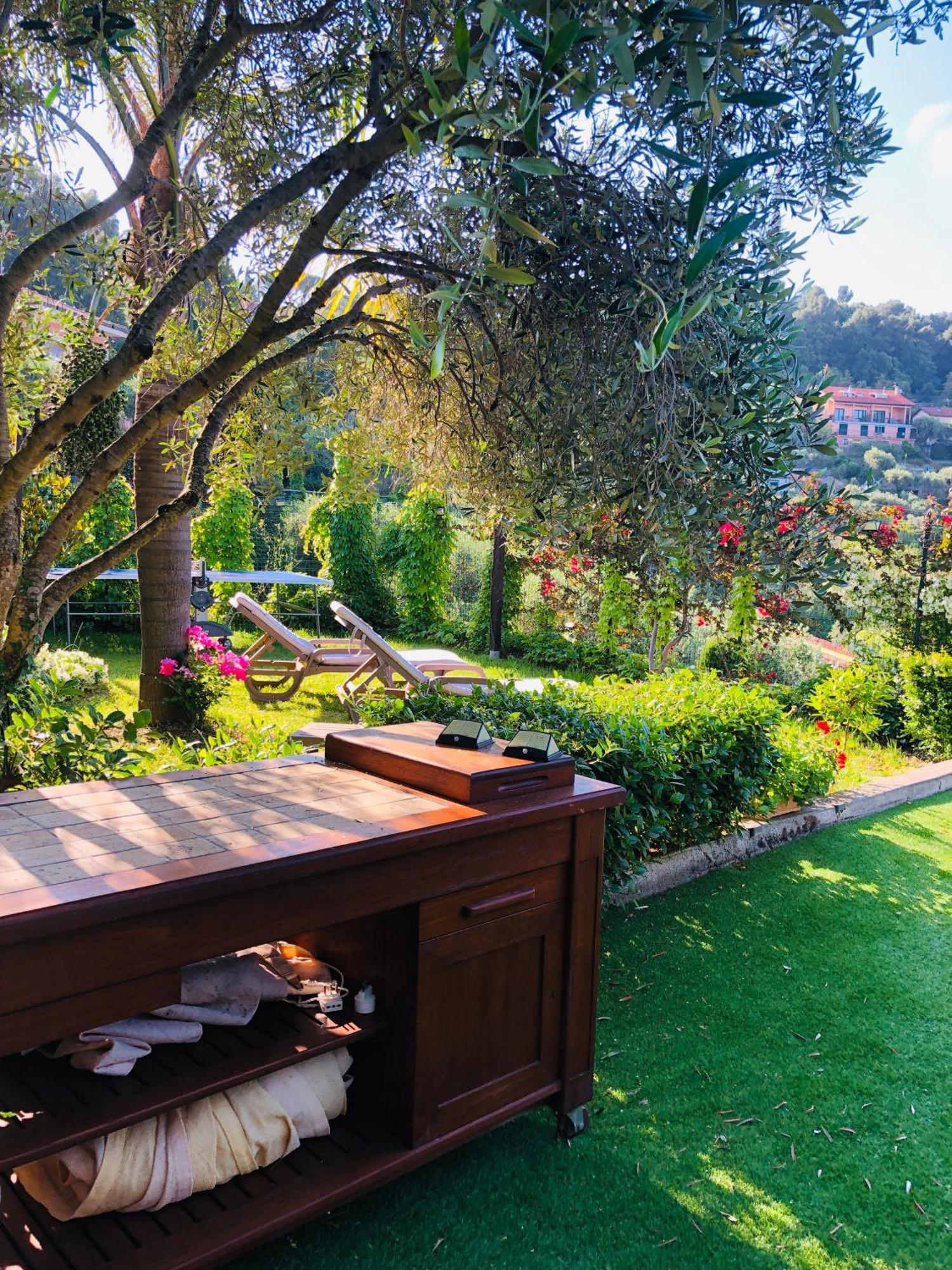 Le Jardin Sur Mer Avec Bike Et Mtb Tour Hotel Imperia Kültér fotó