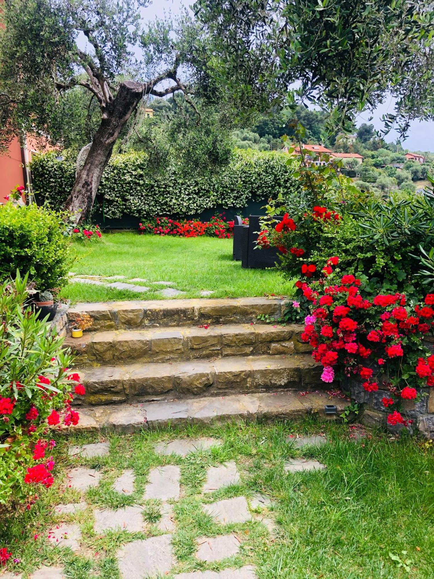 Le Jardin Sur Mer Avec Bike Et Mtb Tour Hotel Imperia Kültér fotó