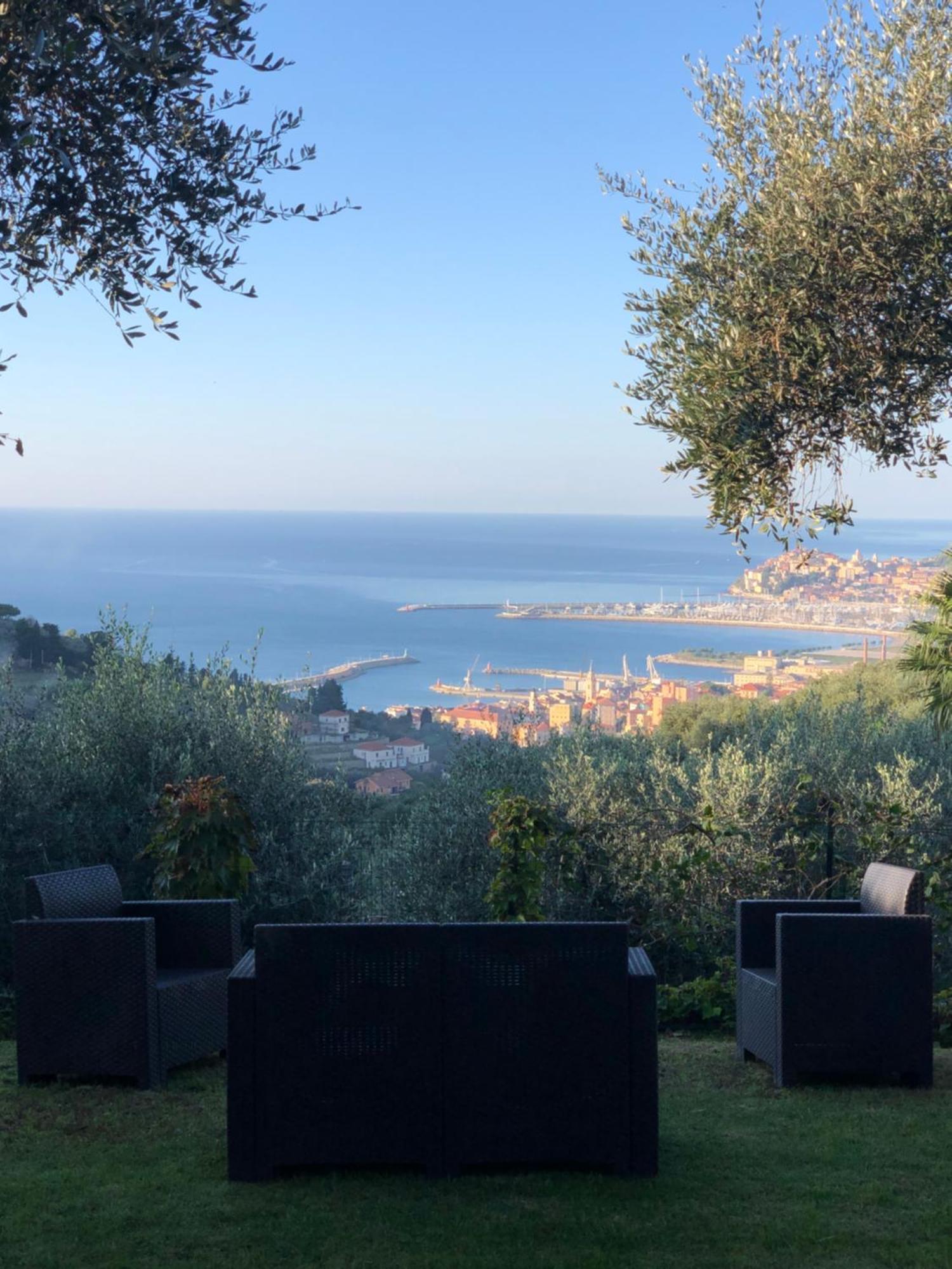 Le Jardin Sur Mer Avec Bike Et Mtb Tour Hotel Imperia Kültér fotó